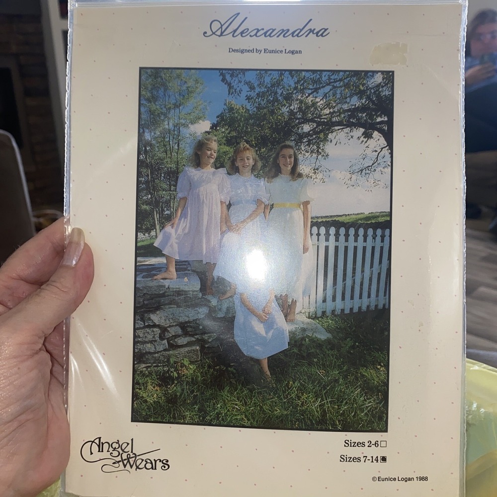 Angel Wears Alexandra Dress Sewing Pattern Eunice Logan Girls Size 7-14 Uncut